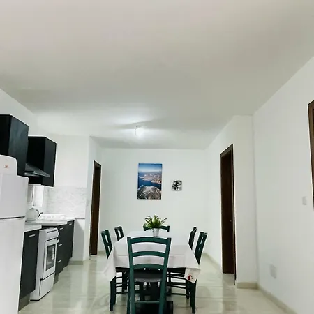 Coral Cove Comfort * St. Paul's Bay