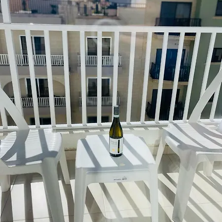 Coral Cove Comfort * St. Paul's Bay